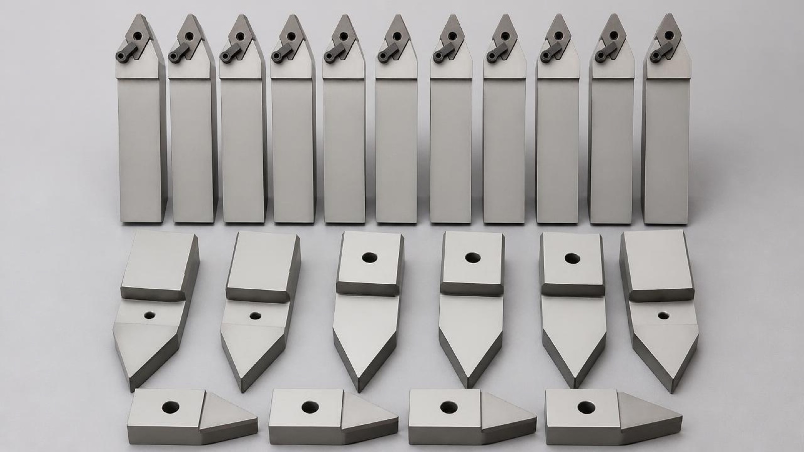Assorted tool holders, grooving cutters and inserts